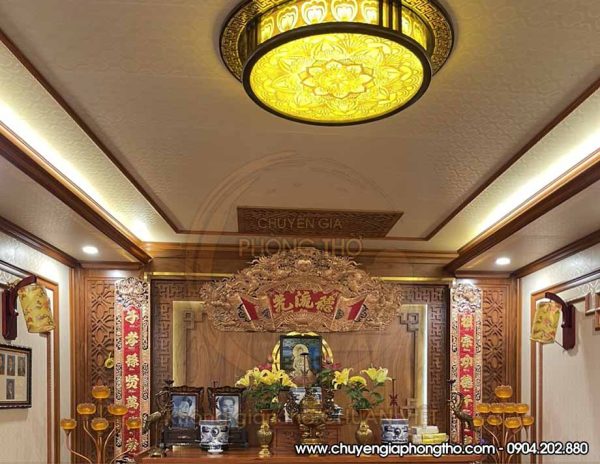 Bàn thờ triện sen gỗ sồi hiện đại và sang trọng