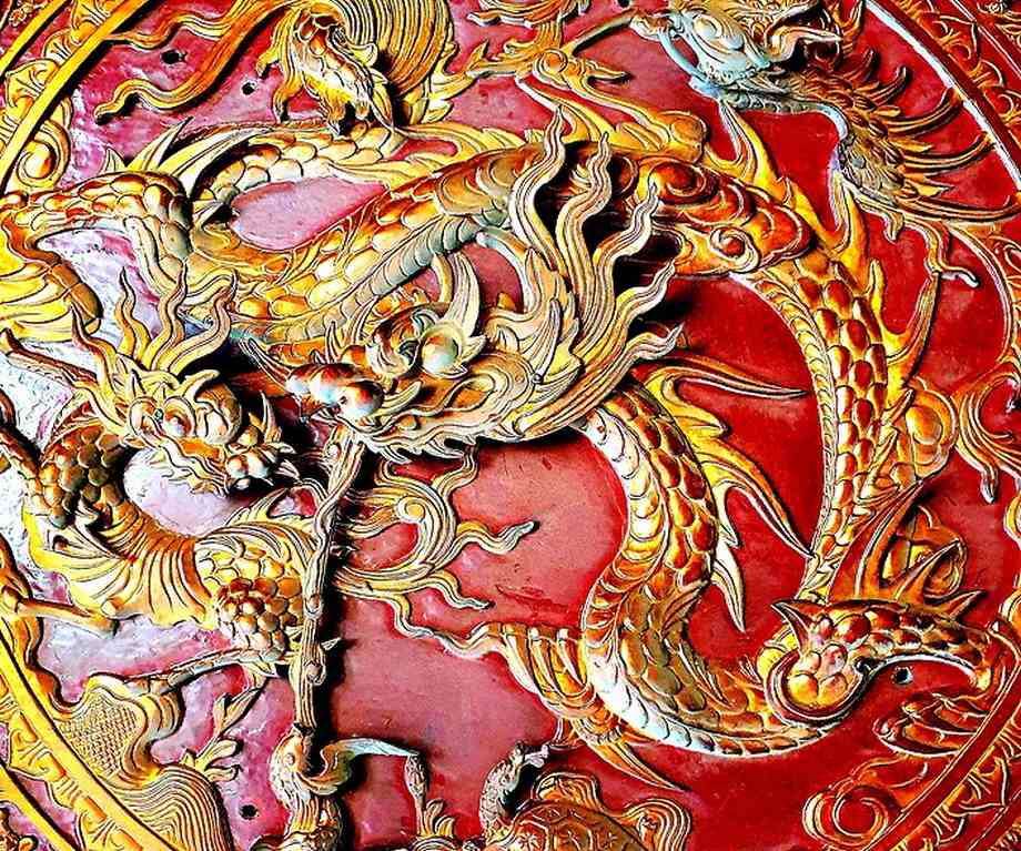 Mẫu hoa văn trang trí nhà thờ đẹp năm 2025