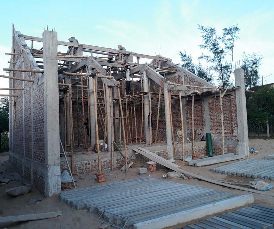 Nhà thờ họ nên làm móng băng hay móng đơn?